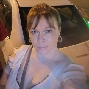 Meet your Posher, Angela may